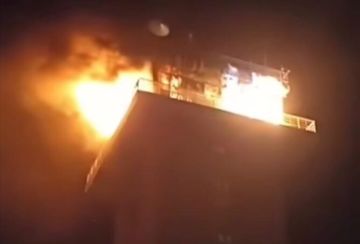 حريق مفاجئ في برج المراقبة بمطار زاكورة يستنفر مختلف السلطات حريق مفاجئ في برج المراقبة بمطار زاكورة يستنفر مختلف السلطات