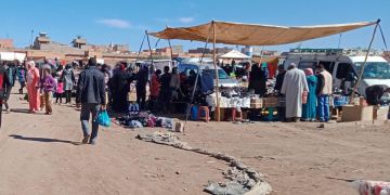 بنايات قديمة ووسطاء وضعف المهنية.. الداخلية تقر باختلالات الأسواق الأسبوعية