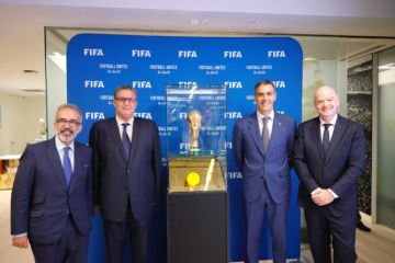 أخنوش يبحث مع الفيفا تحضيرات مونديال 2030 في نيويورك أخنوش يبحث مع الفيفا تحضيرات مونديال 2030 في نيويورك