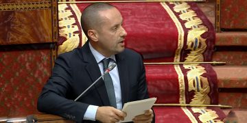 احتجاجات مستشفى أكادير تسائل حصيلة الحكومة في قطاع الصحة احتجاجات مستشفى أكادير تسائل حصيلة الحكومة في قطاع الصحة