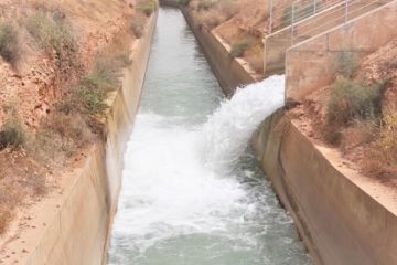 الحكومة تستثمر 80 مليون درهم سنويا لتجميع مياه الأمطار بمناطق الندرة المائية الحكومة تستثمر 80 مليون درهم سنويا لتجميع مياه الأمطار بمناطق الندرة المائية