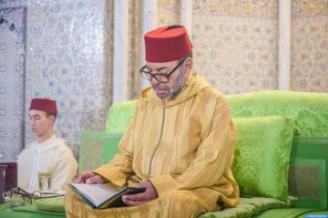 أمير المؤمنين يأمر المجلس العلمي الأعلى بإصدار فتوى شاملة حول أحكام الزكاة أمير المؤمنين يأمر المجلس العلمي الأعلى بإصدار فتوى شاملة حول أحكام الزكاة