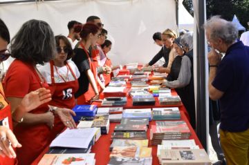 وزارة الثقافة تستعد لإطلاق نسخة جديدة من معرض الطفل بكلفة تفوق 3 ملايير وزارة الثقافة تستعد لإطلاق نسخة جديدة من معرض الطفل بكلفة تفوق 3 ملايير