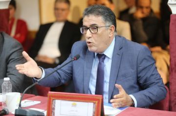 حموني: دعم الدولة الاجتماعية يحتاج إرادة سياسية والحكومة مطالبة بتصحيح الاختلالات (حوار) حموني: دعم الدولة الاجتماعية يحتاج إرادة سياسية والحكومة مطالبة بتصحيح الاختلالات (حوار)