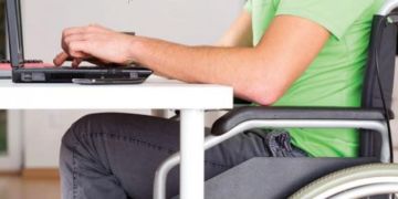 الحكومة تحرم 30 ألف طفل في وضعية إعاقة من دعم التمدرس