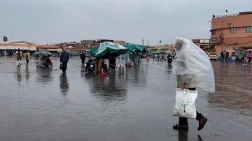 الأرصاد الجوية تحذر من أمطار قوية مصحوبة بالبرد بعدة مناطق بالمغرب الأرصاد الجوية تحذر من أمطار قوية مصحوبة بالبرد بعدة مناطق بالمغرب