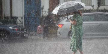 عاصفة فرانسيس.. اضطراب جوي قوي يضرب المغرب عاصفة فرانسيس.. اضطراب جوي قوي يضرب المغرب