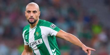 أمرابط يجري عملية جراحية