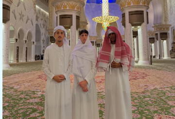 لامين جمال ينقل انطباعه بعد زيارة مسجد الشيخ زايد