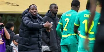 صحيفة بريطانية تدعو إلى سحب لقب  الكان  من السنغال وإيقاف نشاط بابي ثياو مدى الحياة