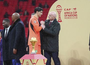 رغم التتويج.. انتقادات حادة من إنفانتينو للمنتخب السنغالي