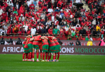الكاف ينهي الجدل ويعلن رسميا عن حكم مباراة المغرب ضد الكاميرون