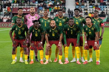 مكافأة رئاسية تلهب حماس لاعبي الكاميرون قبل مواجهة المغرب