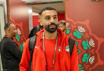 النجدة.. نجم ليفربول السابق الفتى الذهبي أوين يوجه رسالة عاجلة لمحمد صلاح (فيديو)