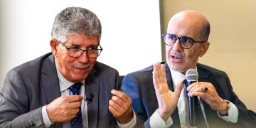 التويزي والأزمي يتنافسان للظفر برئاسة مجلس النواب التويزي والأزمي يتنافسان للظفر برئاسة مجلس النواب