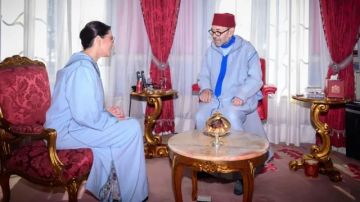 أول رئيسة وزراء في المغرب: بين الملك ورجال الدين والحركة النسوية أول رئيسة وزراء في المغرب: بين الملك ورجال الدين والحركة النسوية