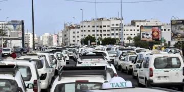 نقابة تقاطع احتجاجات سائقي الطاكسيات بالبيضاء وتكشف أولوياتها نقابة تقاطع احتجاجات سائقي الطاكسيات بالبيضاء وتكشف أولوياتها