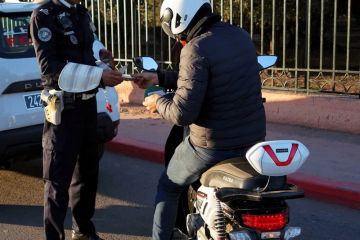 تفتيش دراجة نارية بسلا يقود إلى مفاجأة تفتيش دراجة نارية بسلا يقود إلى مفاجأة