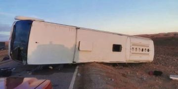بلاغ وكيل الملك لدى المحكمة الابتدائية بزاكورة بشأن انقلاب حافلة بمنطقة تاكونيت بلاغ وكيل الملك لدى المحكمة الابتدائية بزاكورة بشأن انقلاب حافلة بمنطقة تاكونيت