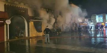 حريق يلتهم 6 محلات بسوق طنجة في وجدة