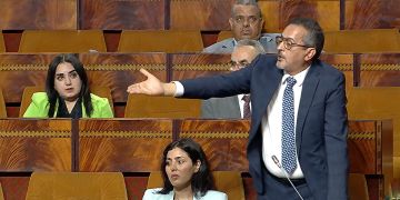 العسري يتهم الحكومة بخرق الدستور والمهاجري يرد العسري يتهم الحكومة بخرق الدستور والمهاجري يرد