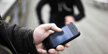 مرصد لحماية حقوق المستهلك ينتقد تسجيل المكالمات خارج القانون