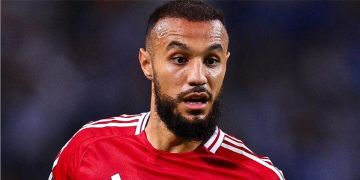 وضع صعب لمزراوي مع مانشستر بعد  الكان 