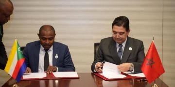 المغرب وجزر القمر يعفيان حاملي جوازات السفر الدبلوماسية وجوازات الخدمة من التأشيرة المغرب وجزر القمر يعفيان حاملي جوازات السفر الدبلوماسية وجوازات الخدمة من التأشيرة