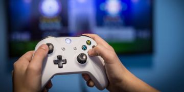 مطالب بحظر ألعاب إلكترونية على الأطفال والمراهقين بالمغرب