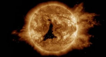 انفجارات على سطح الشمس.. علماء الفلك يرصدون ظاهرة نادرة انفجارات على سطح الشمس.. علماء الفلك يرصدون ظاهرة نادرة