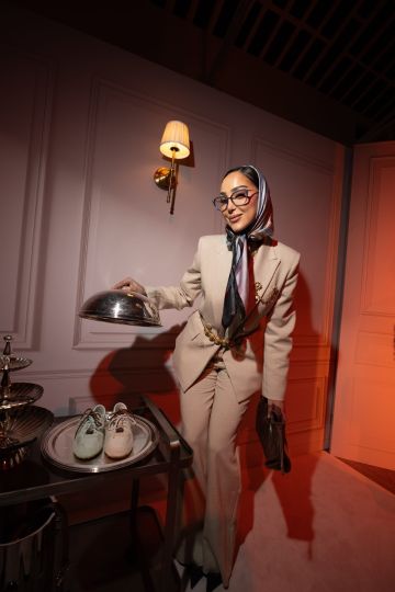 إطلالات باريسية لبسمة بوسيل في أسبوع الموضة بفرنسا