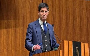 وارش يؤكد استقلال الفيدرالي ويواجه شكوكا حول ضغوط خفض الفائدة