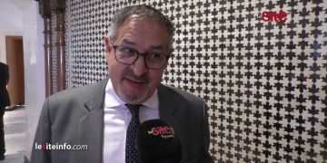 الخمار يدعو إلى محاصرة المضاربين في المواد الأساسية المستوردة من الخارج الخمار يدعو إلى محاصرة المضاربين في المواد الأساسية المستوردة من الخارج