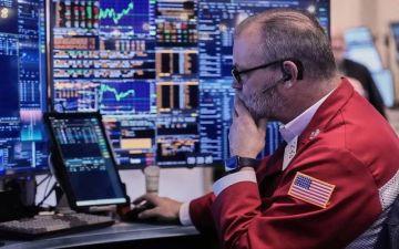  ستاندرد آند بورز 500 يرتفع طفيفا ويقترب من أعلى مستوياته