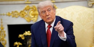 ترامب يهدد بفرض رسوم جمركية بـ 50 على الدول التي تزود إيران بالأسلحة