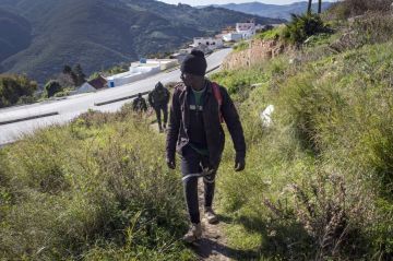 مهاجرو المغرب الأفارقة يبيعون عرقهم كـ بضاعة محرمة 