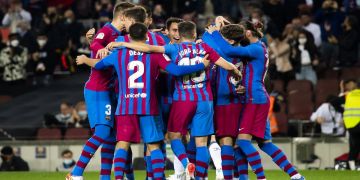 نادي برشلونة يعزز صفوفه بلاعب مغربي