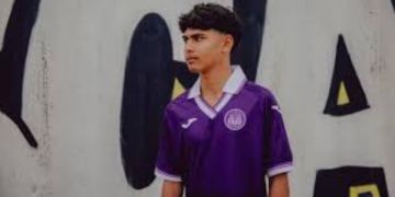المغربي سليم بن علي يوقع أول عقد احترافي له مع أندرلخت