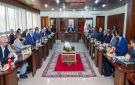 اجتماع بين الوزارة والمهنيين ينزع فتيل الأزمة بقطاع النقل الدولي - ma