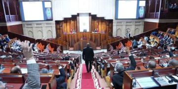 أجواء الانتخابات تخيم على البرلمان ونواب الأمة يشرعون في توديع مقاعدهم أجواء الانتخابات تخيم على البرلمان ونواب الأمة يشرعون في توديع مقاعدهم