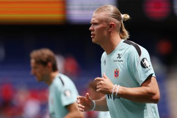 هذا ما فعله هالاند عند رؤيته لأشرف حكيمي خلال مباراة المغرب والنرويج