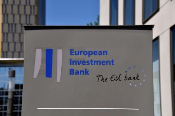 قرض أوروبي جديد للمغرب بـ578 مليون دولار لإعمار المناطق المتضررة من زلزال 2023 قرض أوروبي جديد للمغرب بـ578 مليون دولار لإعمار المناطق المتضررة من زلزال 2023