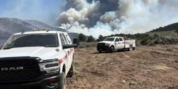 اندلاع حرائق واسعة في عدة مناطق غرب أمريكا اندلاع حرائق واسعة في عدة مناطق غرب أمريكا