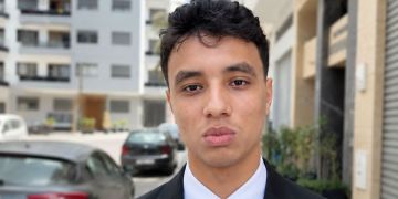 عمر دهب صاحب أعلى معدل وطني في الباك.. المثابرة في خدمة التميز عمر دهب صاحب أعلى معدل وطني في الباك.. المثابرة في خدمة التميز