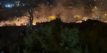 اندلاع حريق كبير بإحدى الغابات بطنجة اندلاع حريق كبير بإحدى الغابات بطنجة