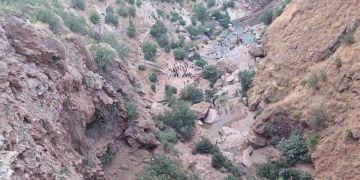 وفاة شاب بعد سقوط مروع من أعلى قنطرة بأزيلال