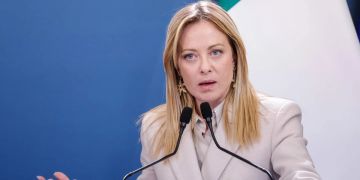 رئيسة وزراء إيطاليا ترفض العنف ردا على وفاة مهاجر مغربي