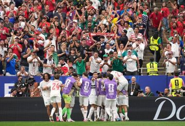 المغرب أول المتأهلين إلى ربع نهائي مونديال 2026.. (فيديو) المغرب أول المتأهلين إلى ربع نهائي مونديال 2026.. (فيديو)