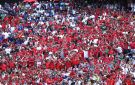 كيف استقبلت الجماهير لاعبي منتخب المغرب لحظة وصولهم إلى الرباط؟