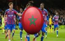 مدرب مغربي حاضر في الدوري الإنجليزي الممتاز بالموسم المقبل